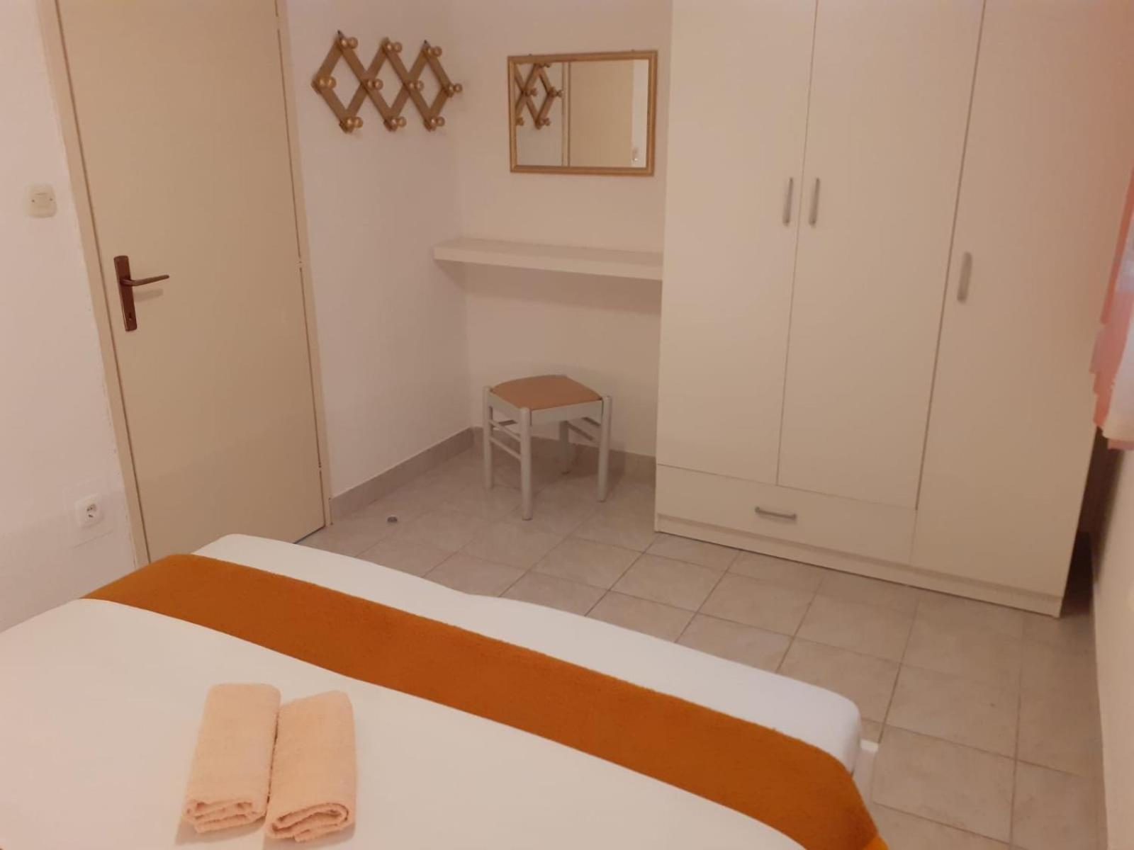 Apartments With A Parking Space Gradac, Makarska - 11332 Gradac  Zimmer foto