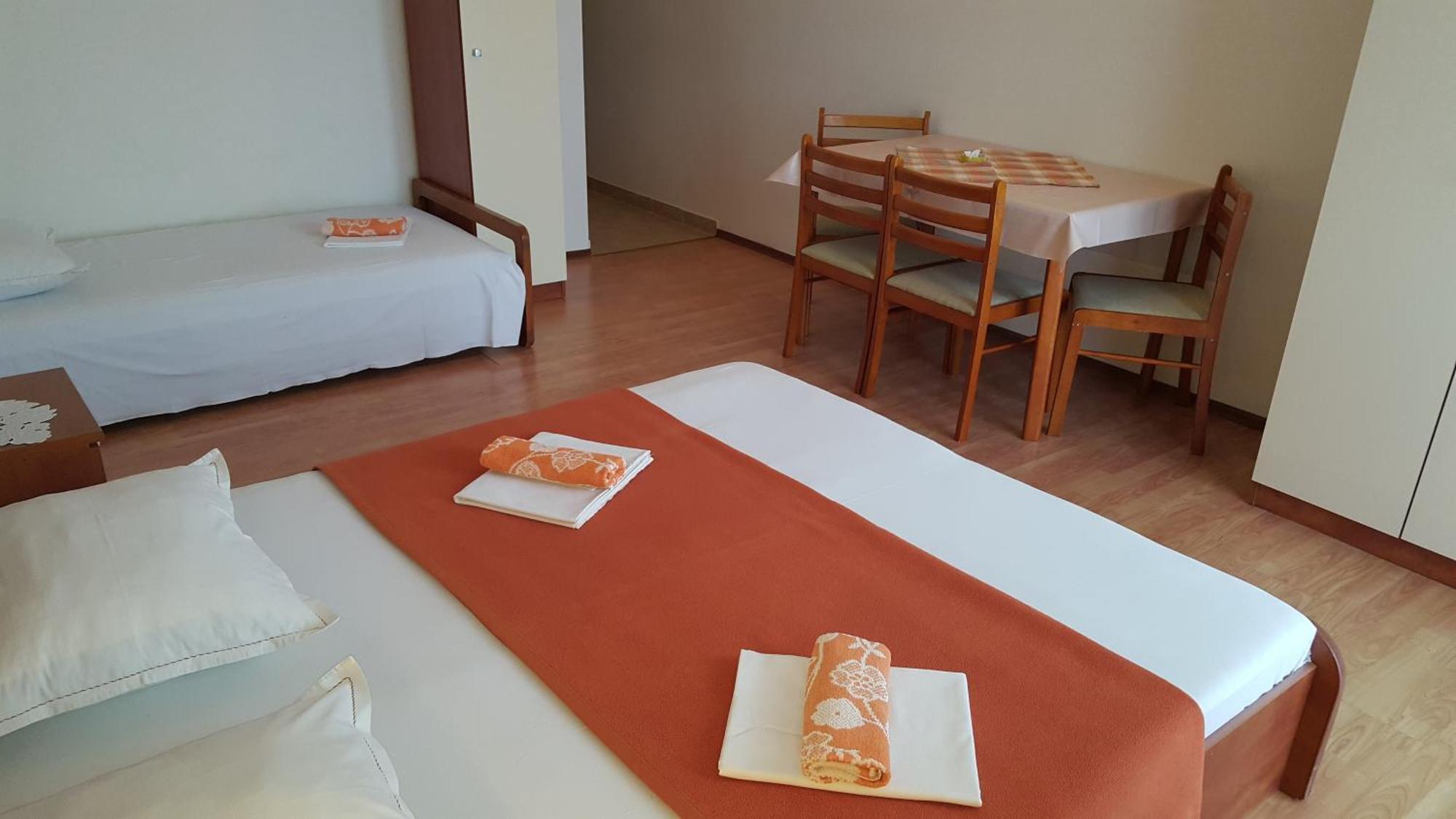 Apartments With A Parking Space Gradac, Makarska - 11332 Gradac  Zimmer foto